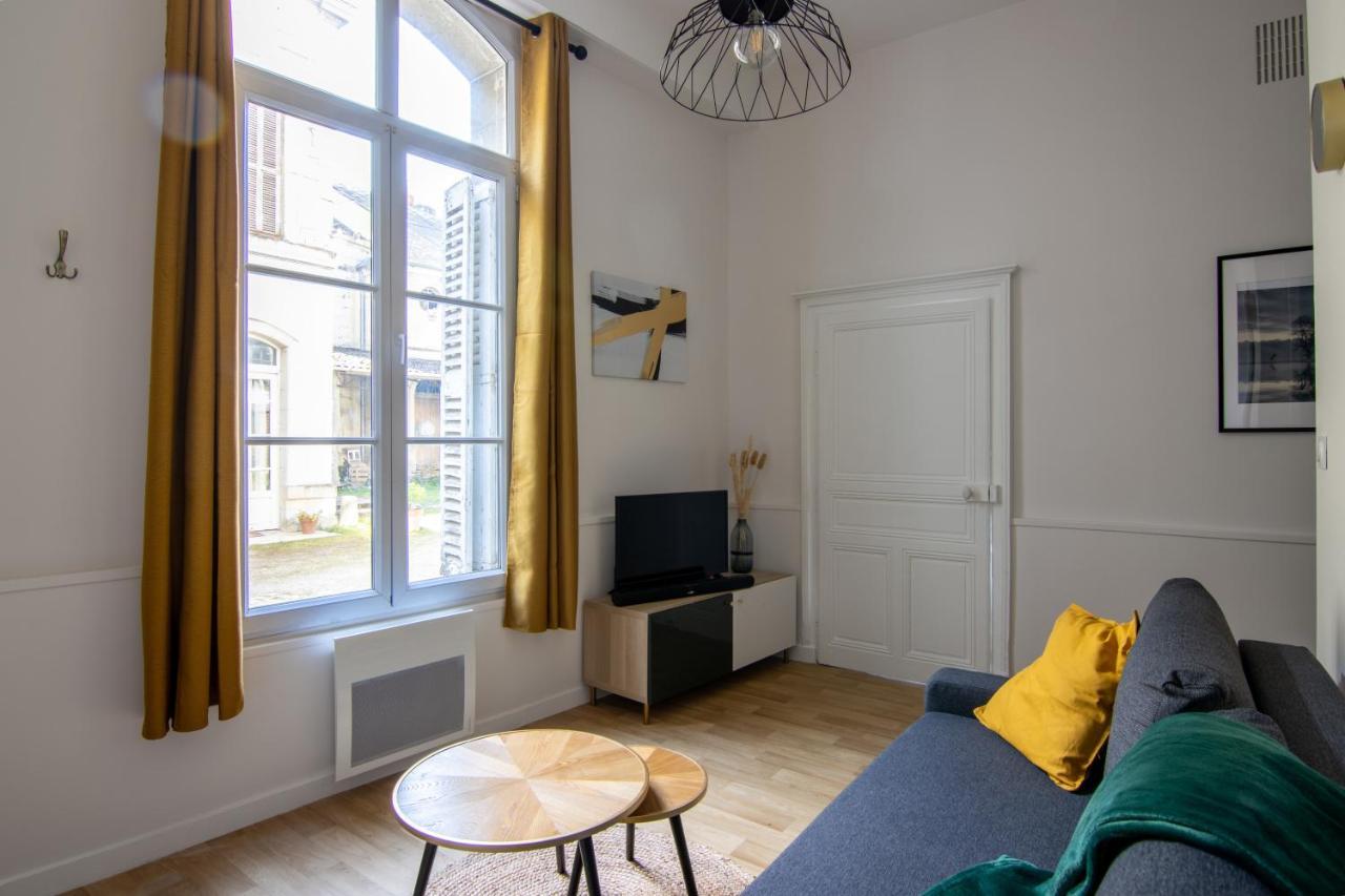 Apt Bords De Loire - Rdc - Au Pied Du Chateau Saumur Kültér fotó